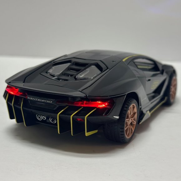 1:24 Lamborghini Centenario Diecast With Headlight & Taillight LED Black - Picture 4 of 9
